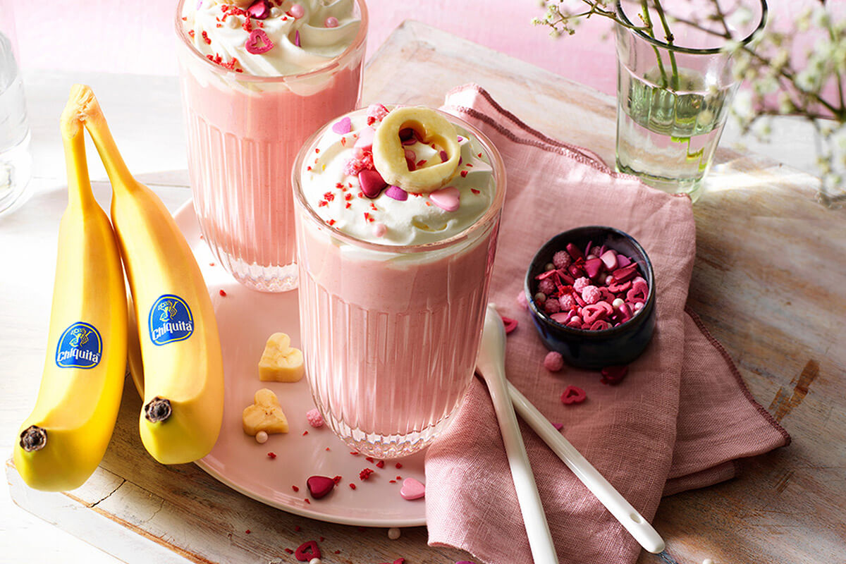 Cioccolata calda rosa alla banana Chiquita per San Valentino