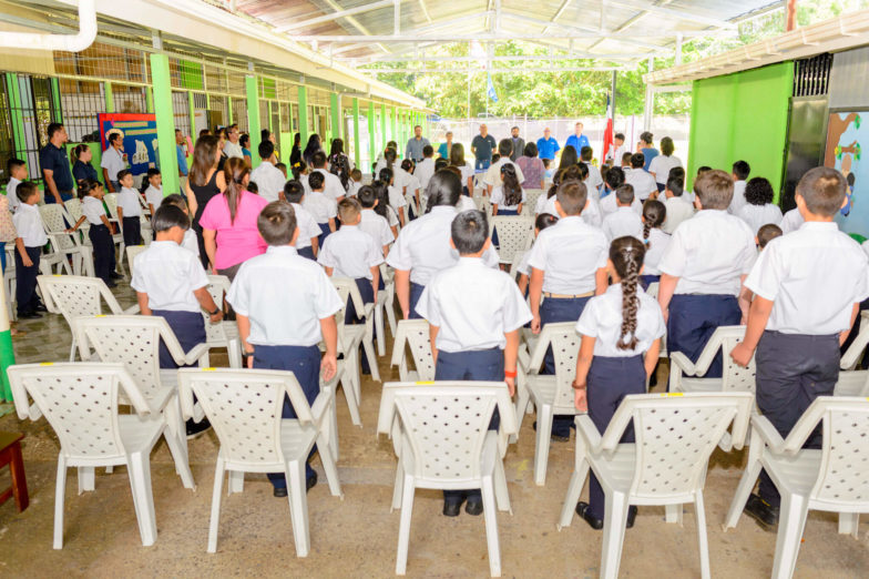 Chiquita dona i terreni delle scuole al Ministero dell'Istruzione della Costa Rica