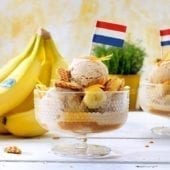 Gelato alla cannella con banana Chiquita e stroopwafel olandese croccante