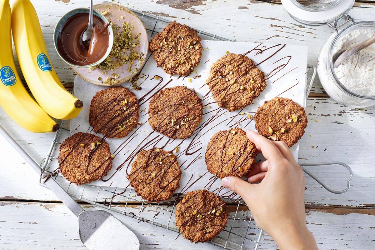 Biscotti all’avena e banane chiquita con cioccolato fondente