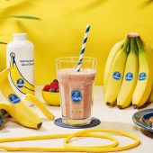 Frullato proteico post-allenamento con banane e frutti di bosco di Chiquita