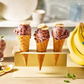 “Nice Cream” veloce con banane e mirtilli