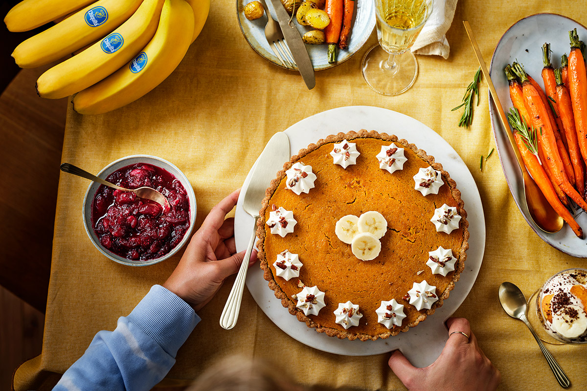 Torta di banana e zucca con crosta di cracker graham