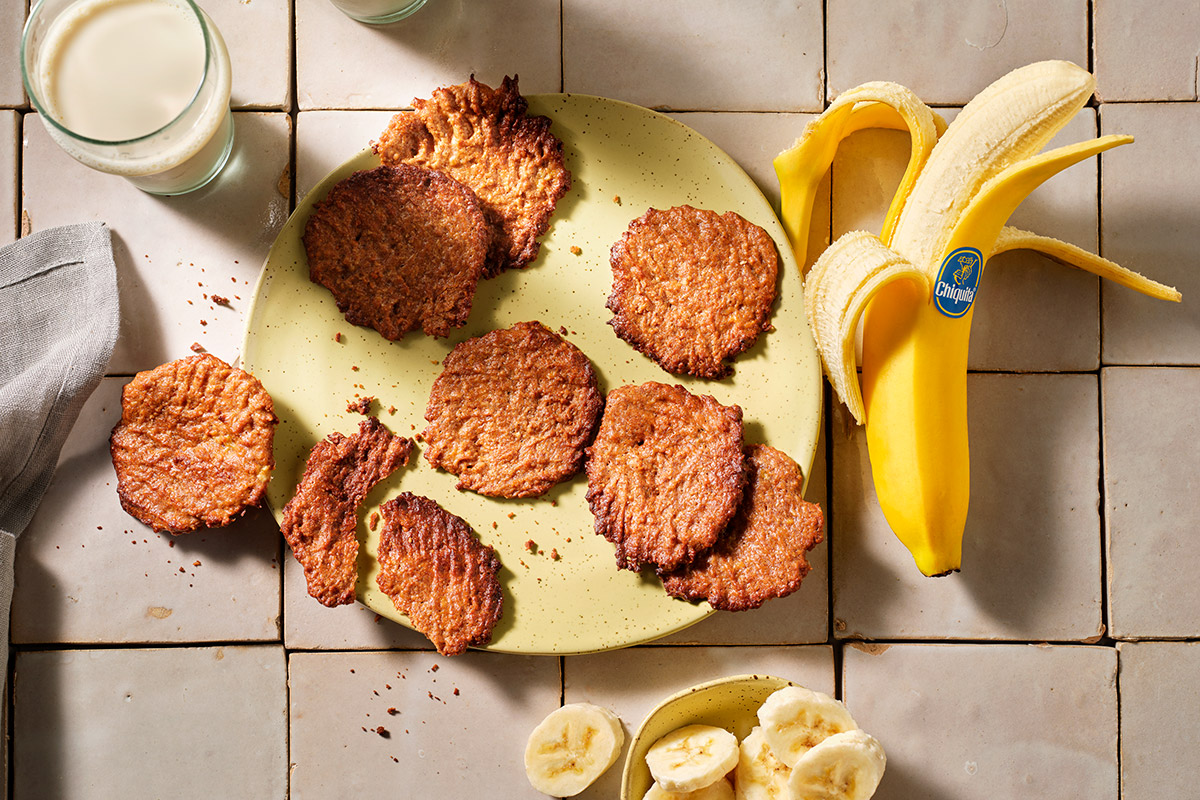 Biscotti vegani al burro di mandorle, banana e cocco